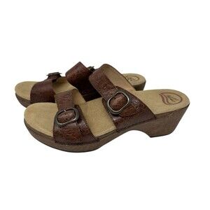 Dansko Sophie Taupe Tooled Leather Ankle Strap Platform Wedge Sandals Size 41